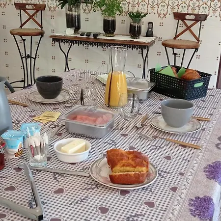 Habitación en casa particular La Maison Du Bonheur