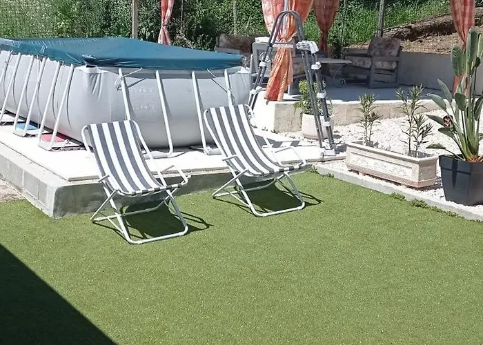 La Maison Du Bonheur منزل للإقامة Celavisa